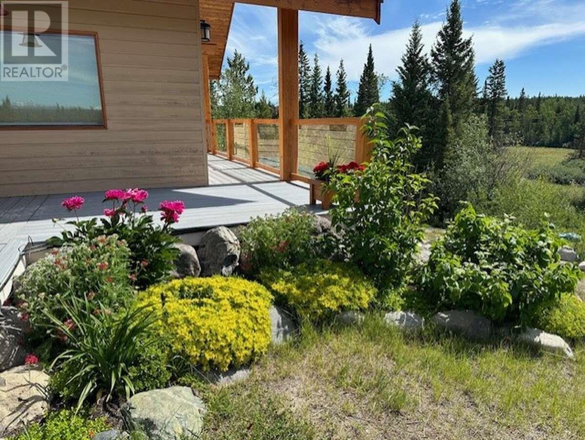 1909 Otter Road, Williams Lake, British Columbia  V0L 1R0 - Photo 2 - R2972091