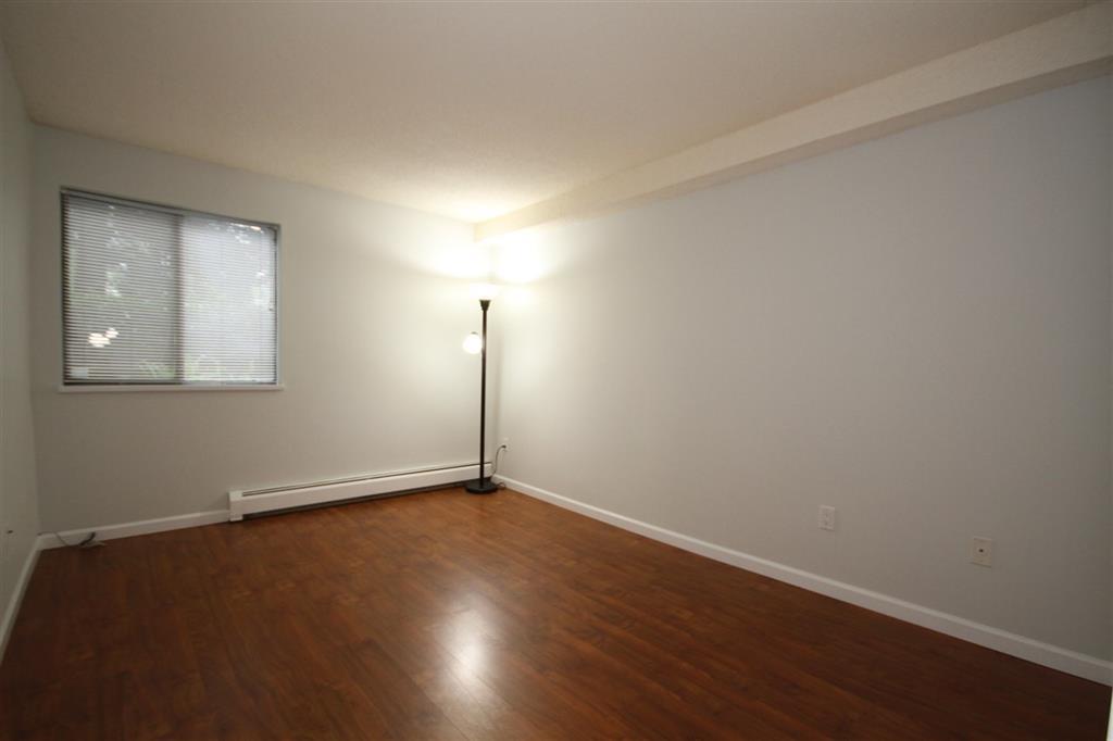 110 10698 151a Street, Surrey, British Columbia  V3R 8T5 - Photo 9 - R2975908