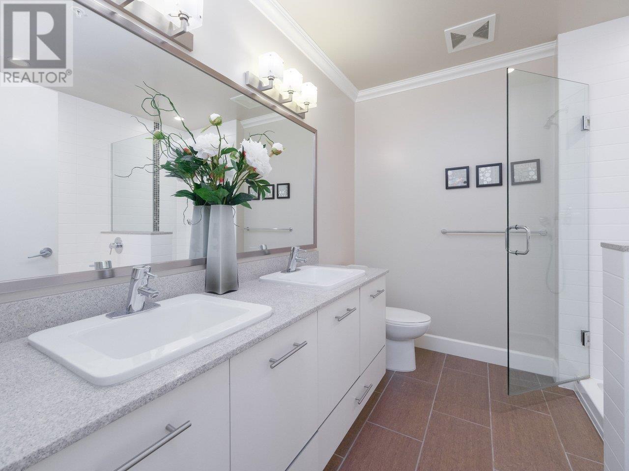 Listing Picture 11 of 26 : 1803 3333 CORVETTE WAY, Richmond / 烈治文 - 魯藝地產 Yvonne Lu Group - MLS Medallion Club Member