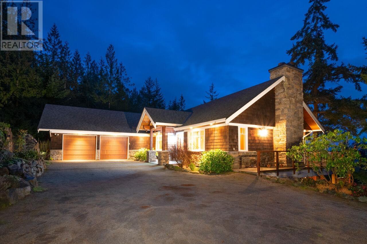 Property at 1010 COWAN POINT DRIVE image 2
