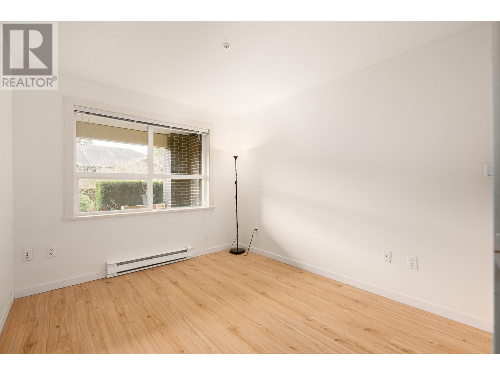 Listing Picture 17 of 32 : 103 5775 IRMIN STREET, Burnaby / 本拿比 - 魯藝地產 Yvonne Lu Group - MLS Medallion Club Member