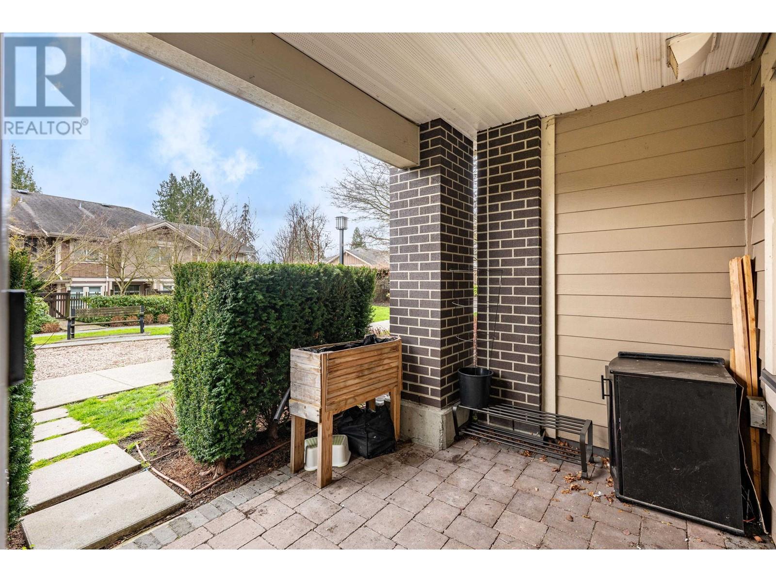 Listing Picture 27 of 32 : 103 5775 IRMIN STREET, Burnaby / 本拿比 - 魯藝地產 Yvonne Lu Group - MLS Medallion Club Member