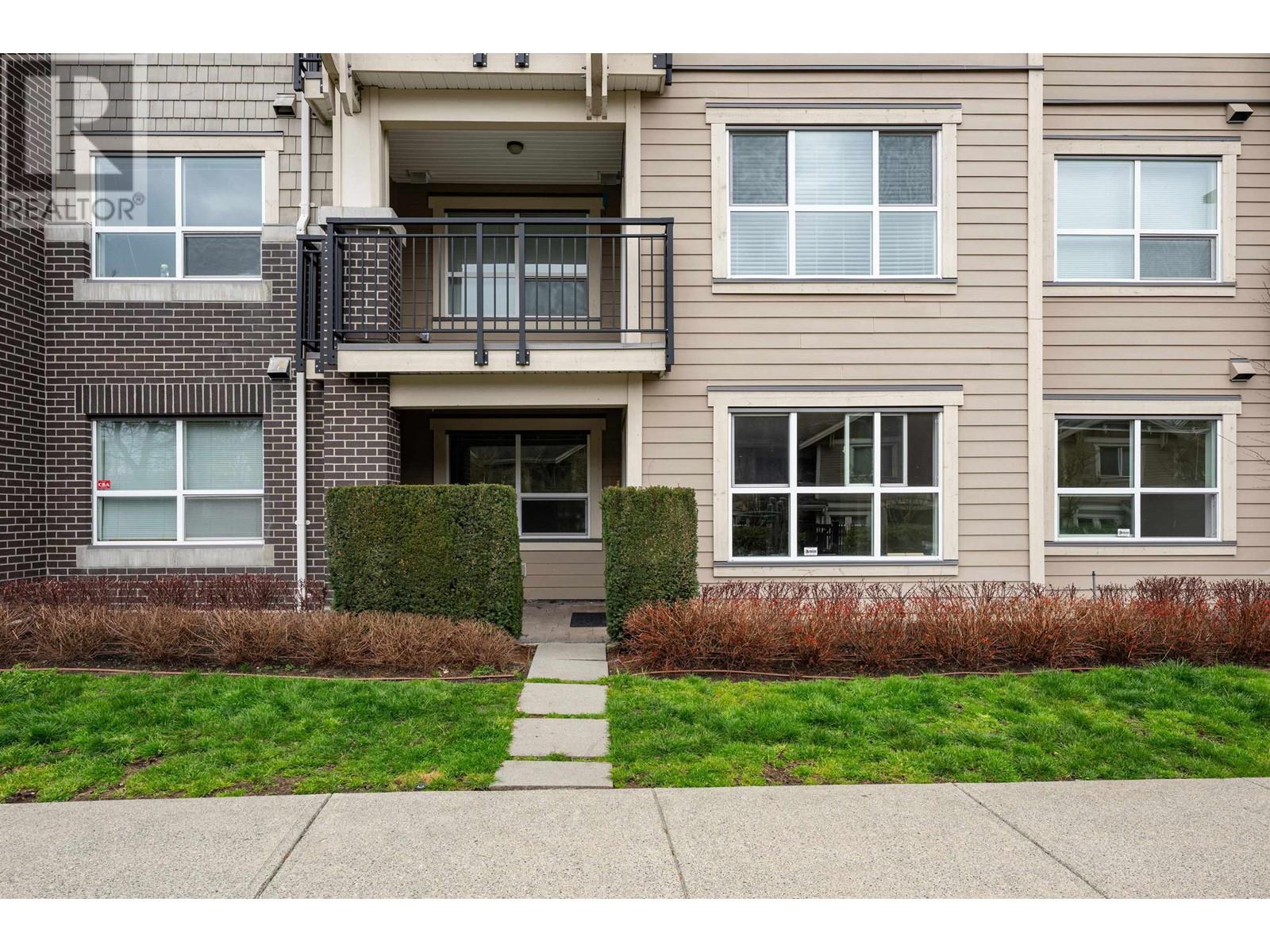 Listing Picture 30 of 32 : 103 5775 IRMIN STREET, Burnaby / 本拿比 - 魯藝地產 Yvonne Lu Group - MLS Medallion Club Member