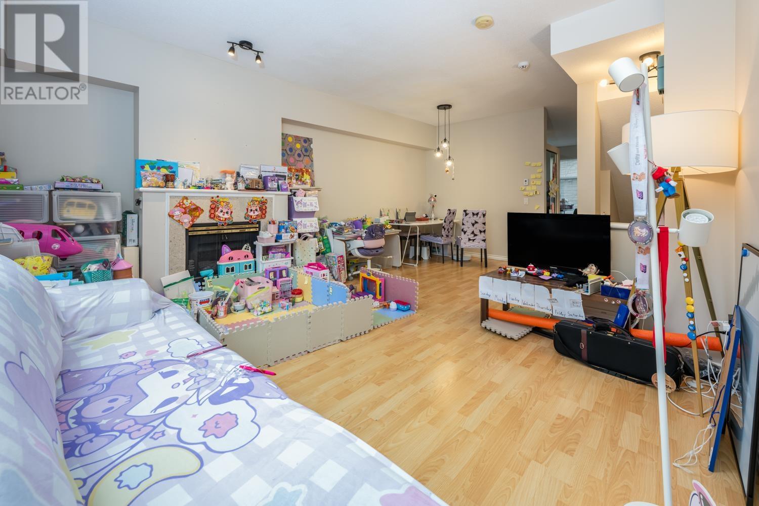 Listing Picture 14 of 25 : 78 6588 BARNARD DRIVE, Richmond / 烈治文 - 魯藝地產 Yvonne Lu Group - MLS Medallion Club Member