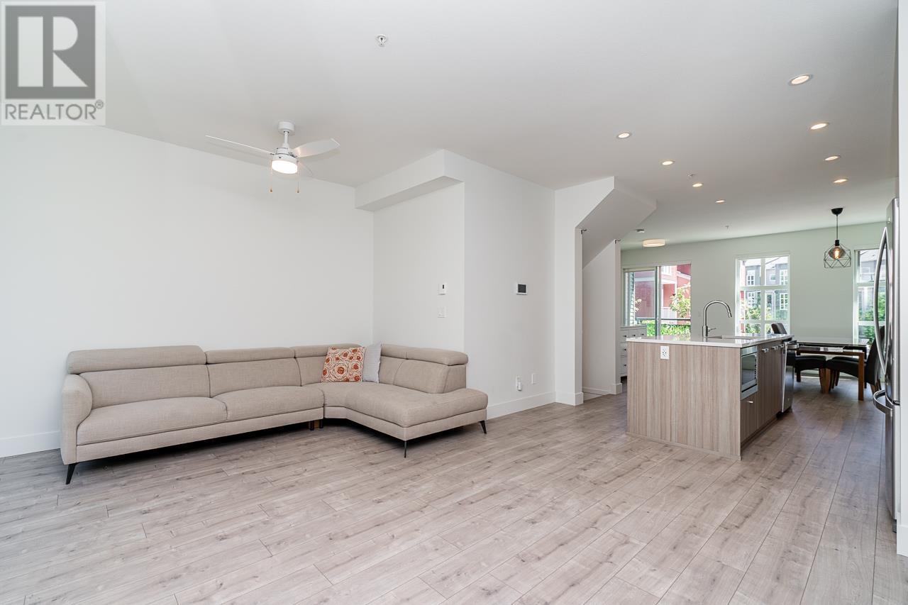 70 24076 112 Avenue, Maple Ridge, British Columbia  V2W 0K2 - Photo 4 - R2976119