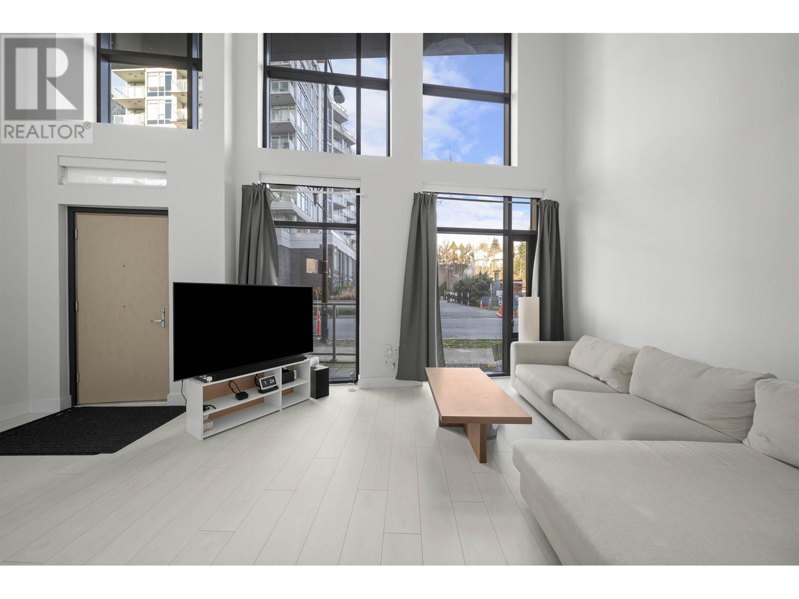 Property at 3542 SAWMILL CRESCENT image 3