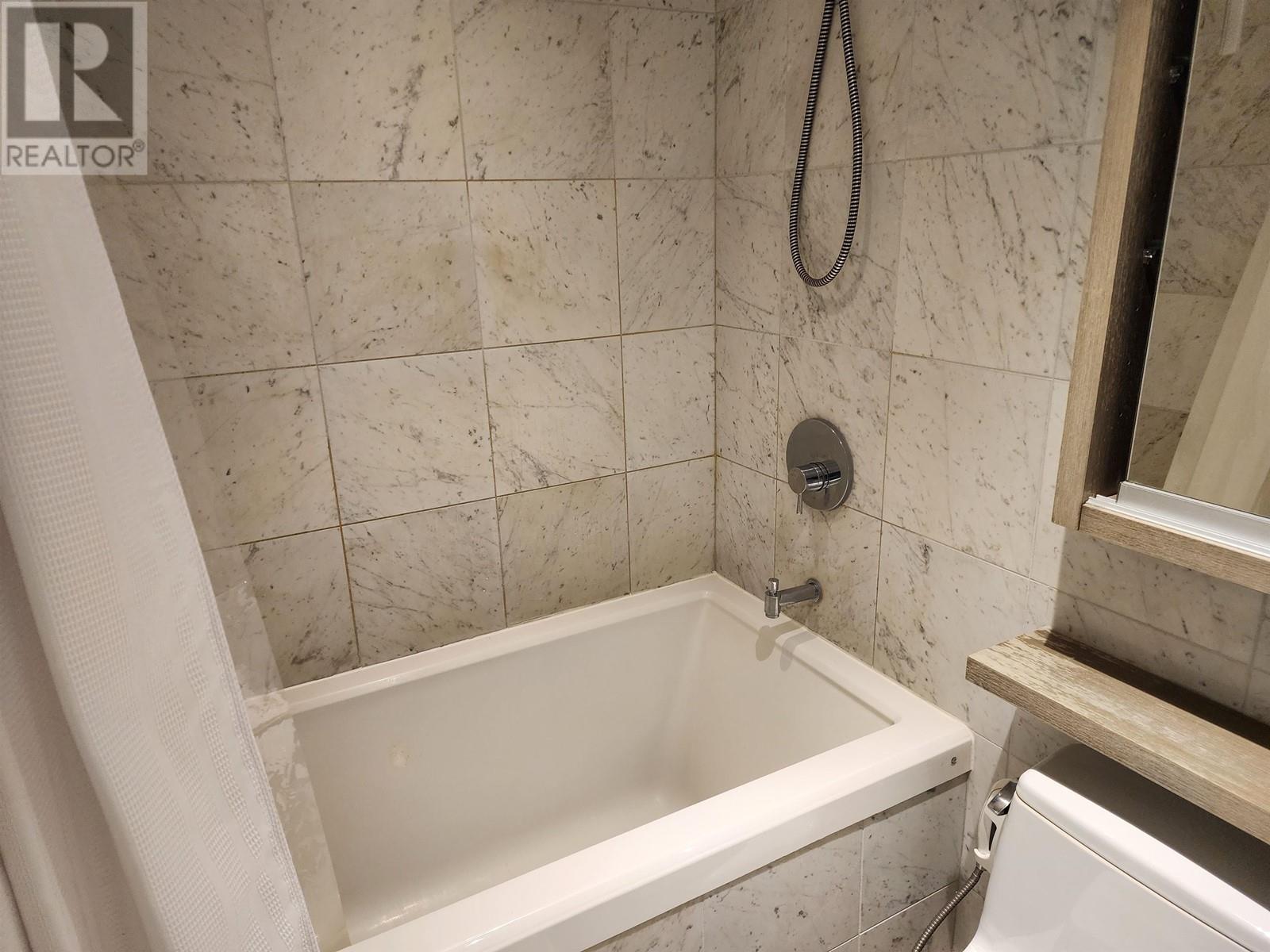 Listing Picture 9 of 15 : 2610 833 SEYMOUR STREET, Vancouver / 溫哥華 - 魯藝地產 Yvonne Lu Group - MLS Medallion Club Member