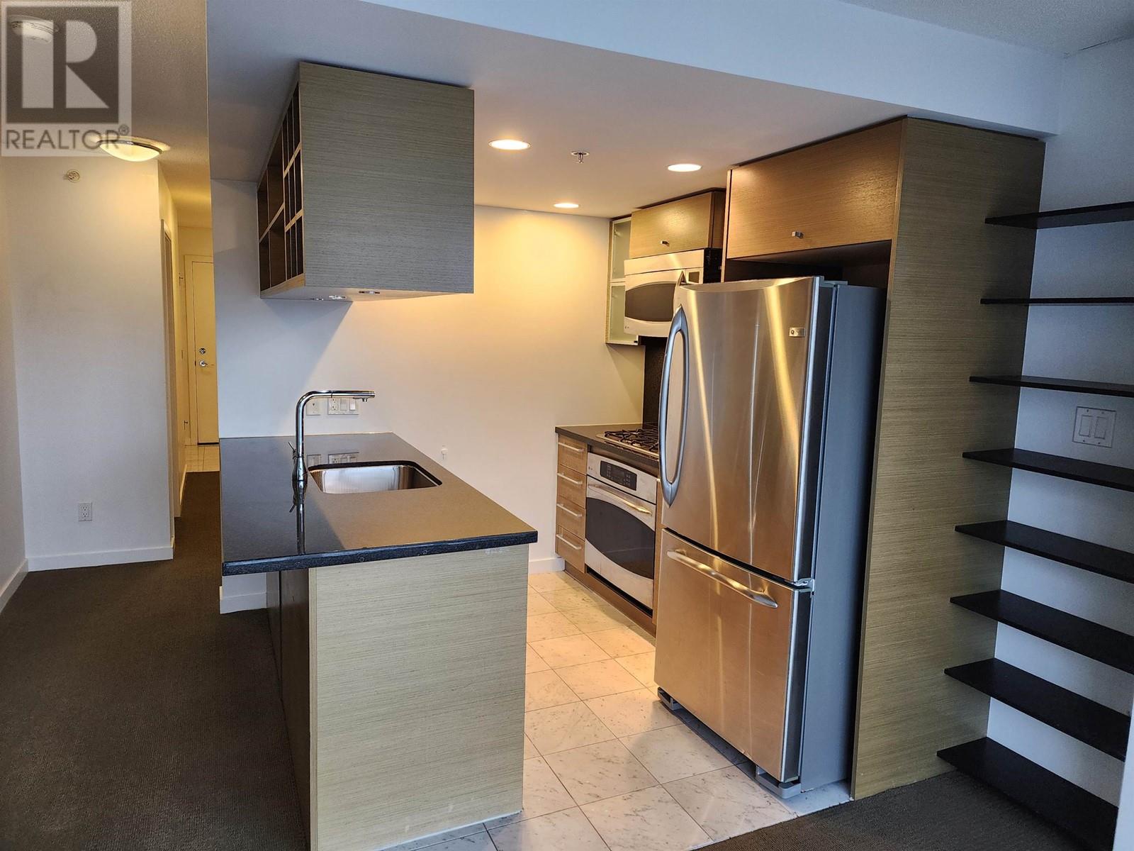 Listing Picture 3 of 15 : 2610 833 SEYMOUR STREET, Vancouver / 溫哥華 - 魯藝地產 Yvonne Lu Group - MLS Medallion Club Member