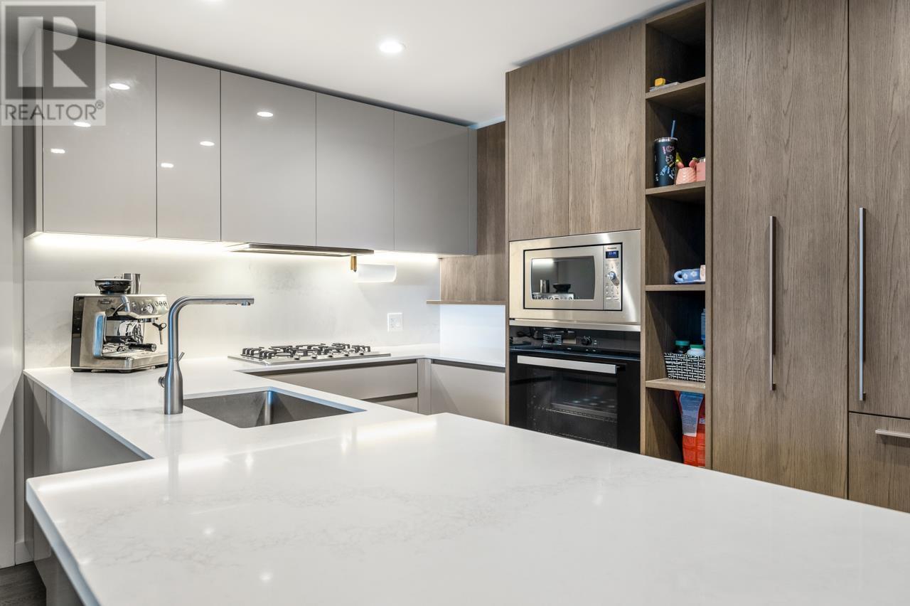 Listing Picture 5 of 32 : 606 6855 PEARSON WAY, Richmond / 烈治文 - 魯藝地產 Yvonne Lu Group - MLS Medallion Club Member