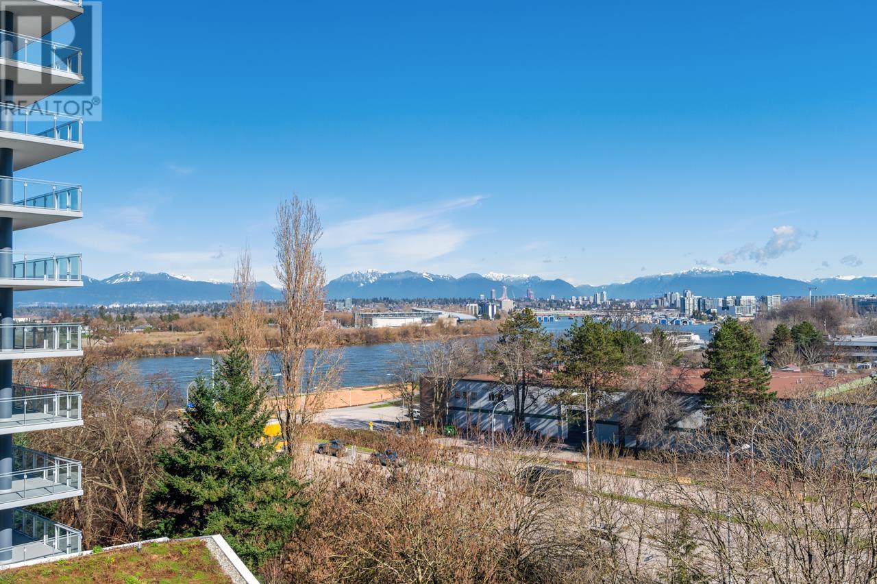 Listing Picture 15 of 32 : 606 6855 PEARSON WAY, Richmond / 烈治文 - 魯藝地產 Yvonne Lu Group - MLS Medallion Club Member