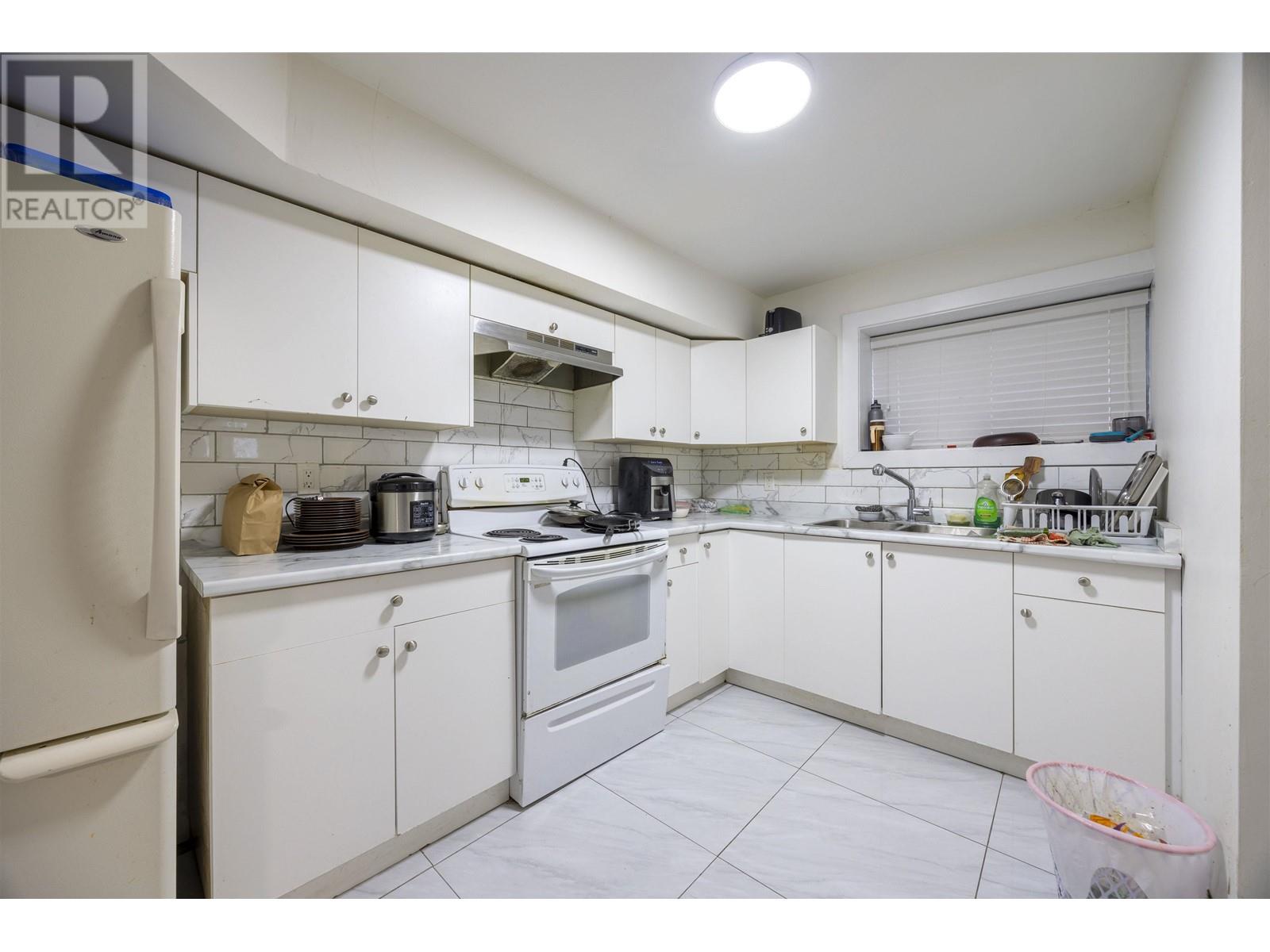 2418 Warrenton Avenue, Coquitlam, British Columbia  V3K 3M5 - Photo 21 - R2972949
