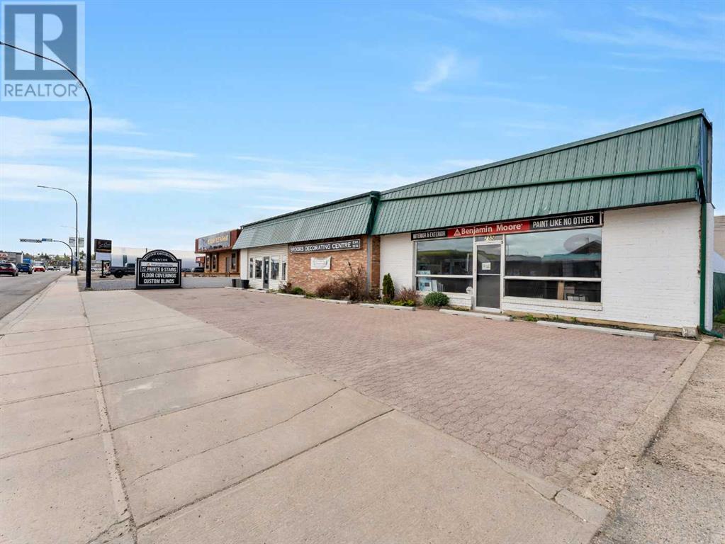 731 2 Street W, Brooks, Alberta  T1R 1A9 - Photo 3 - A2201181