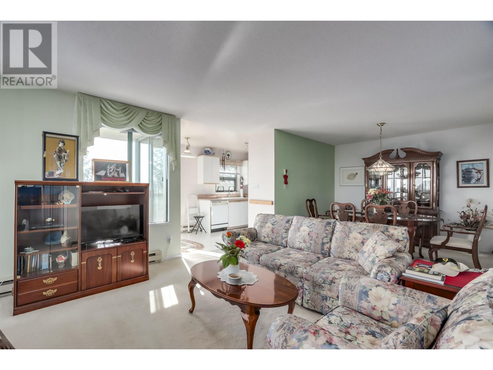 Listing Picture 6 of 24 : 1010 7288 ACORN AVENUE, Burnaby / 本拿比 - 魯藝地產 Yvonne Lu Group - MLS Medallion Club Member