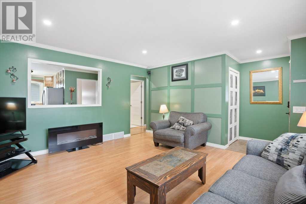 123 Dovely Crescent Se, Calgary, Alberta  T2K 2K9 - Photo 4 - A2200598