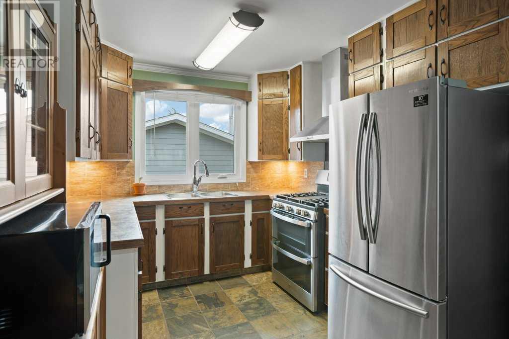 123 Dovely Crescent Se, Calgary, Alberta  T2K 2K9 - Photo 9 - A2200598