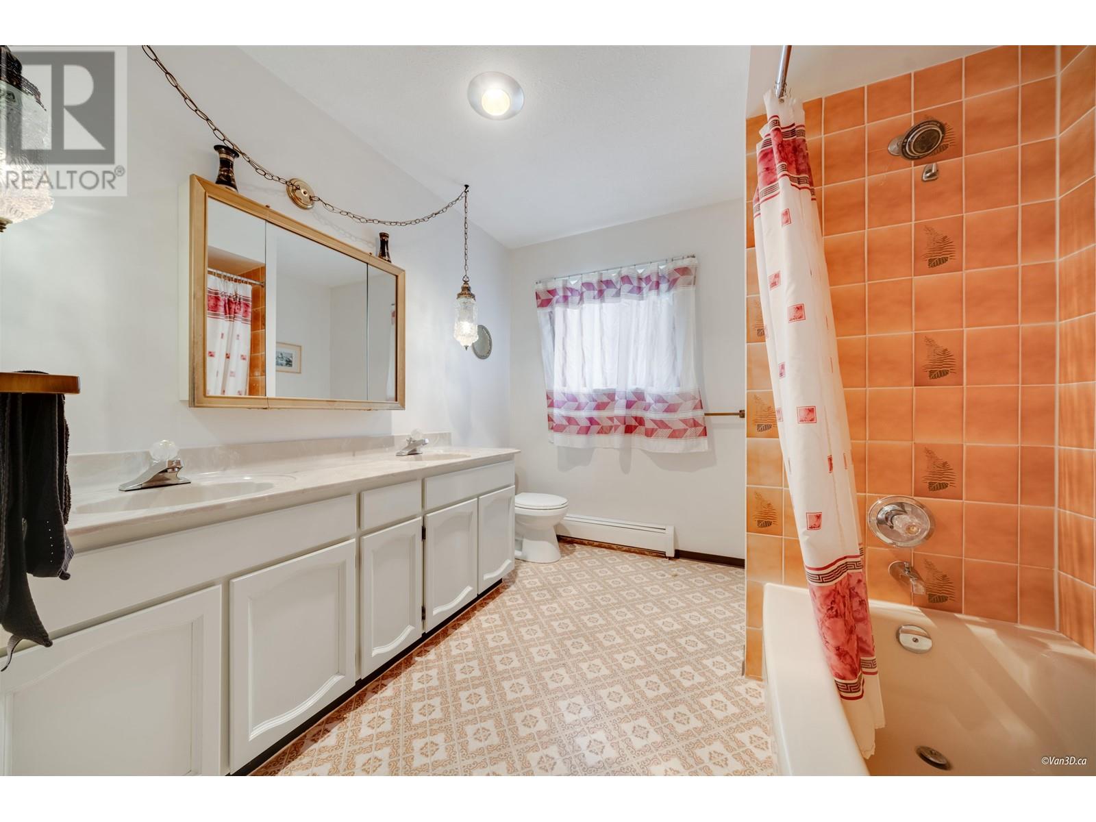 8241 Brynlor Drive, Burnaby, British Columbia  V5E 4E2 - Photo 23 - R2976099