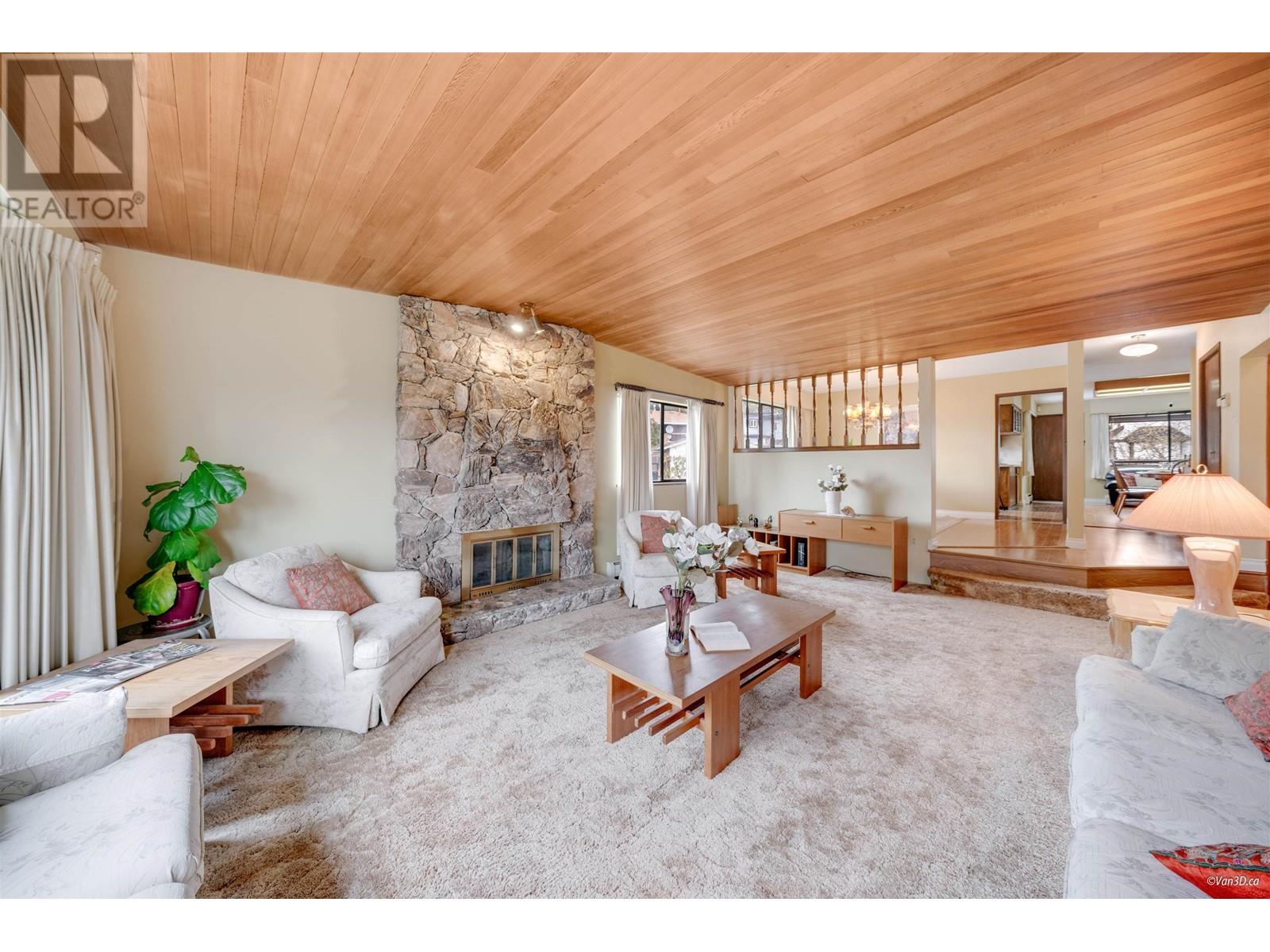 Property at 8241 BRYNLOR DRIVE image 4