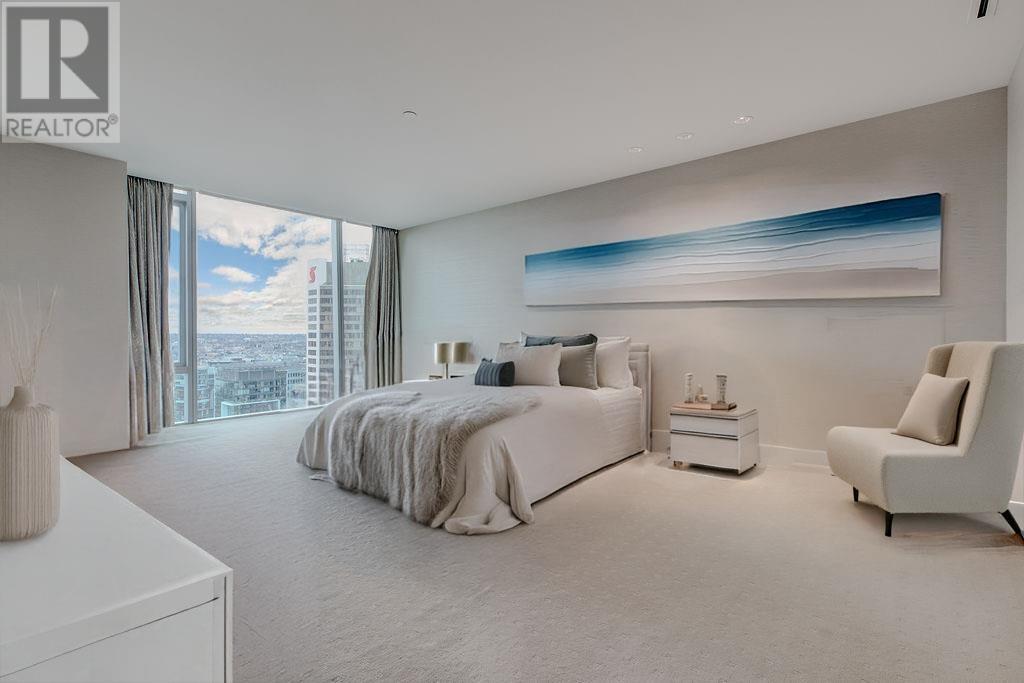 3704 667 HOWE STREET, Vancouver, British Columbia