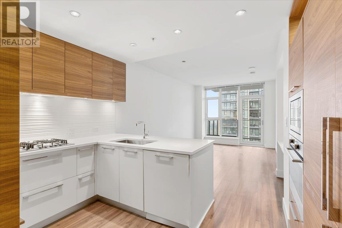 Listing Picture 14 of 24 : 2801 7303 NOBLE LANE, Burnaby / 本拿比 - 魯藝地產 Yvonne Lu Group - MLS Medallion Club Member