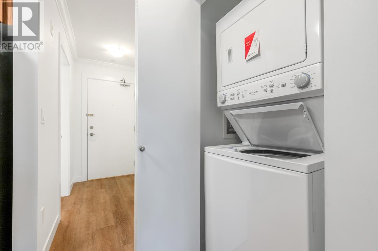 Listing Picture 22 of 28 : 332 6828 ECKERSLEY ROAD, Richmond / 烈治文 - 魯藝地產 Yvonne Lu Group - MLS Medallion Club Member