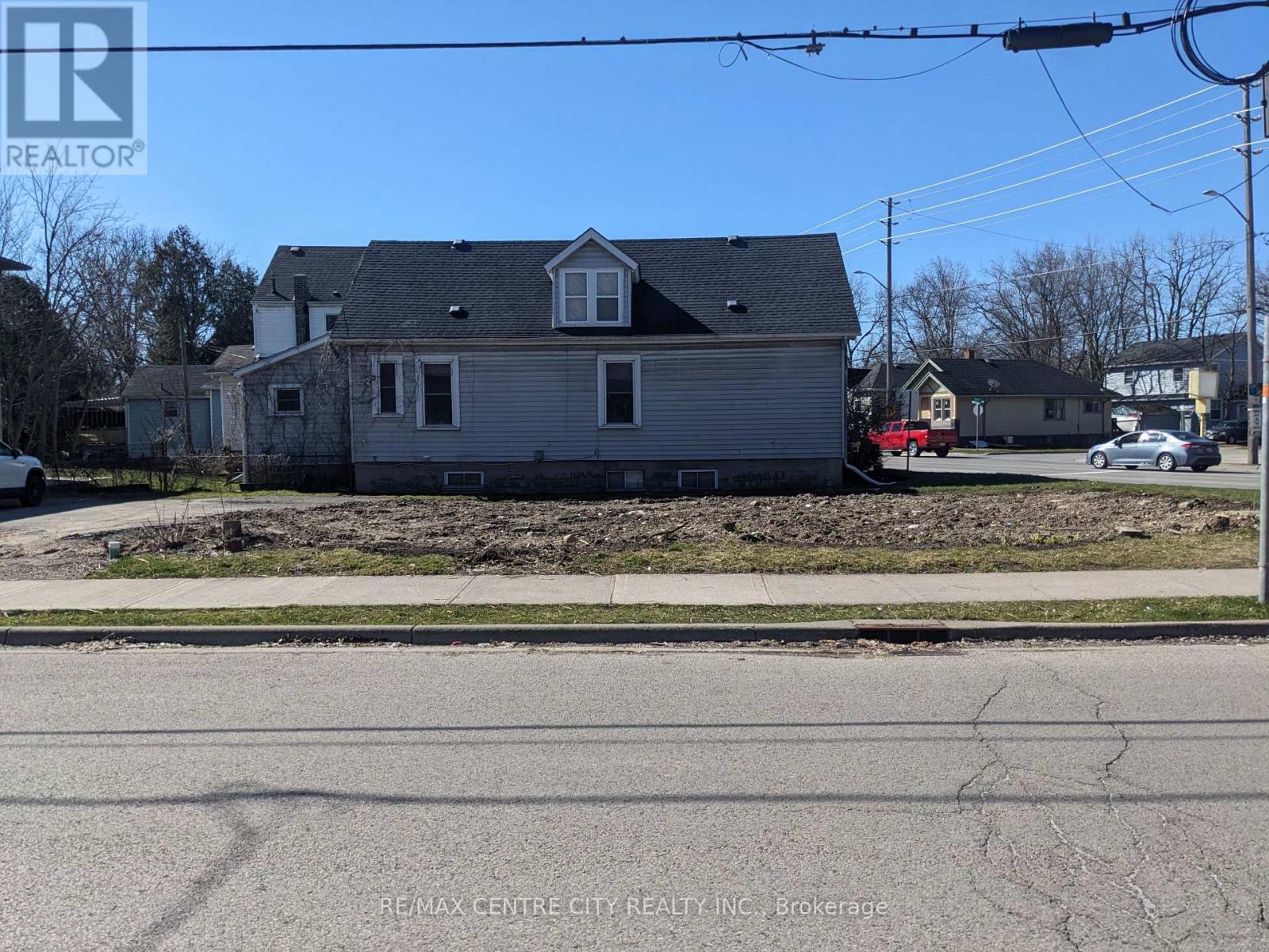 187 Wharncliffe Road N, London, Ontario  N6H 2B1 - Photo 3 - X12011766