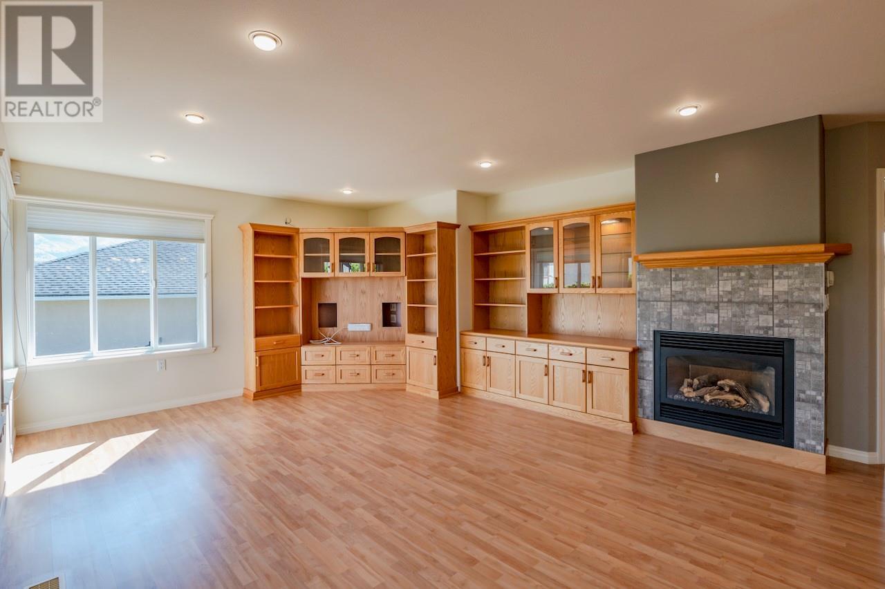 6718 Merlot Court, Oliver, British Columbia  V0H 1T4 - Photo 6 - 10337589