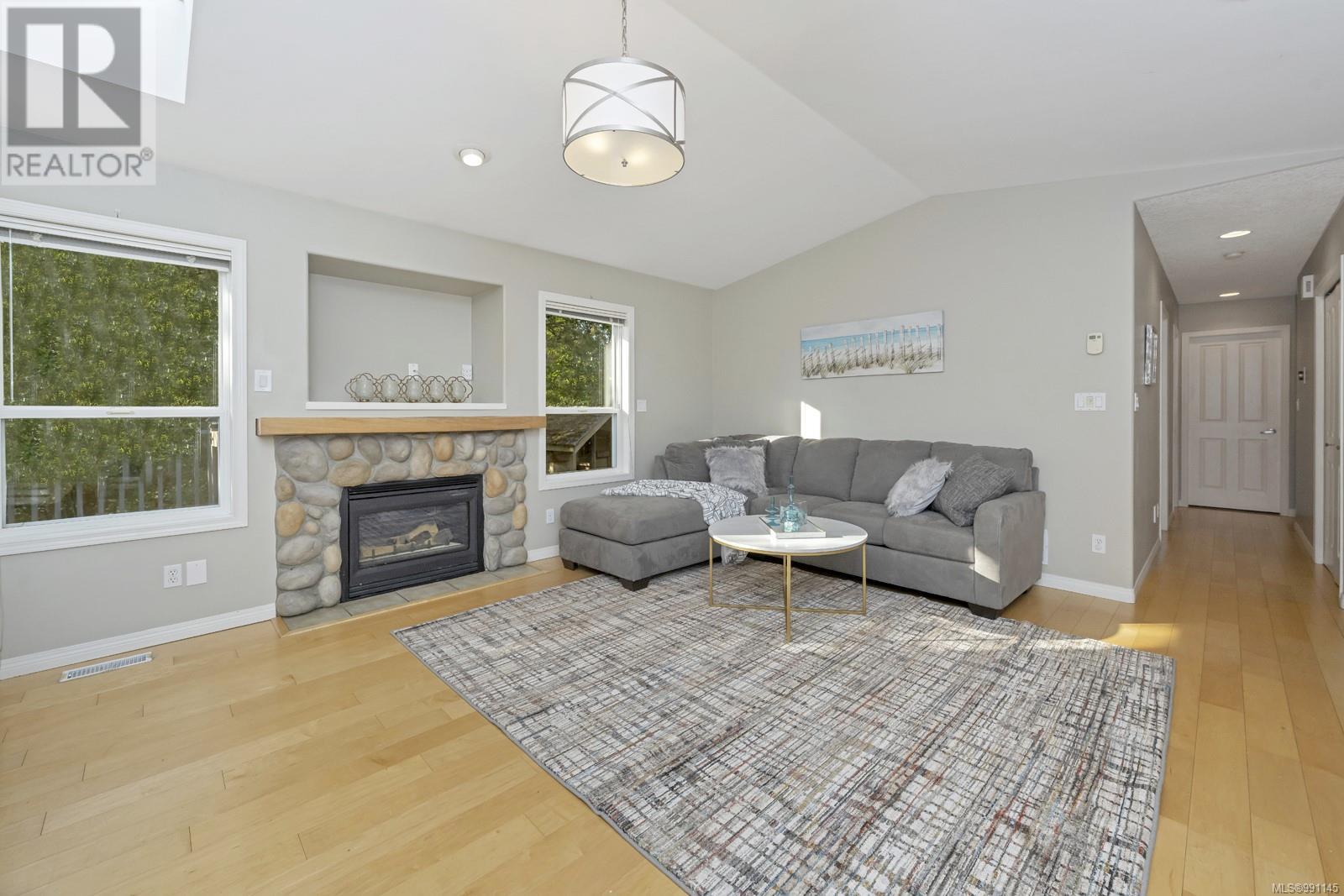 Property at 1616 Nelles Pl image 5