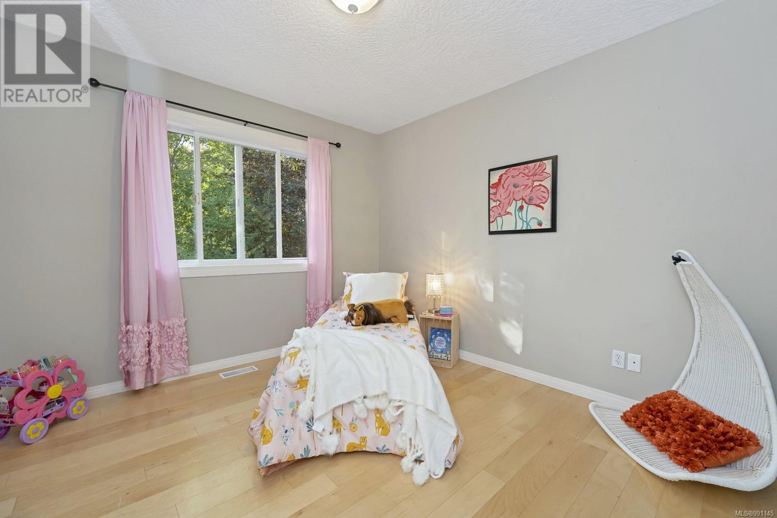 1616 Nelles Pl, Saanich, British Columbia  V8N 6L7 - Photo 24 - 991145