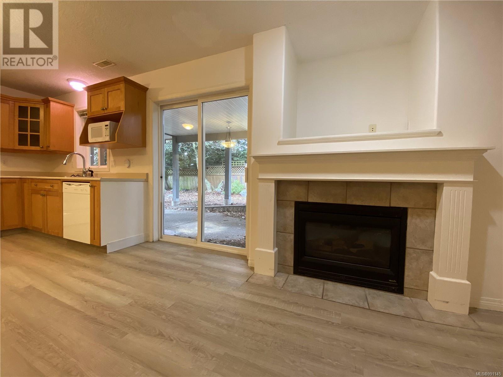 1616 Nelles Pl, Saanich, British Columbia  V8N 6L7 - Photo 29 - 991145
