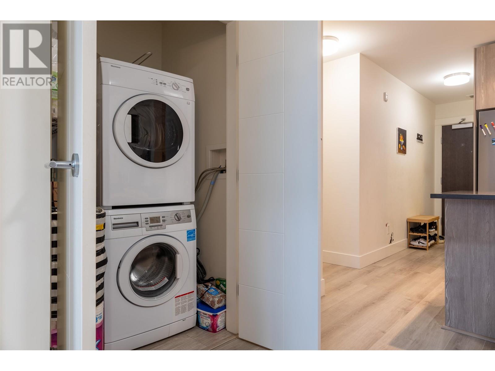 Listing Picture 14 of 33 : 505 10788 NO.5 ROAD, Richmond / 烈治文 - 魯藝地產 Yvonne Lu Group - MLS Medallion Club Member