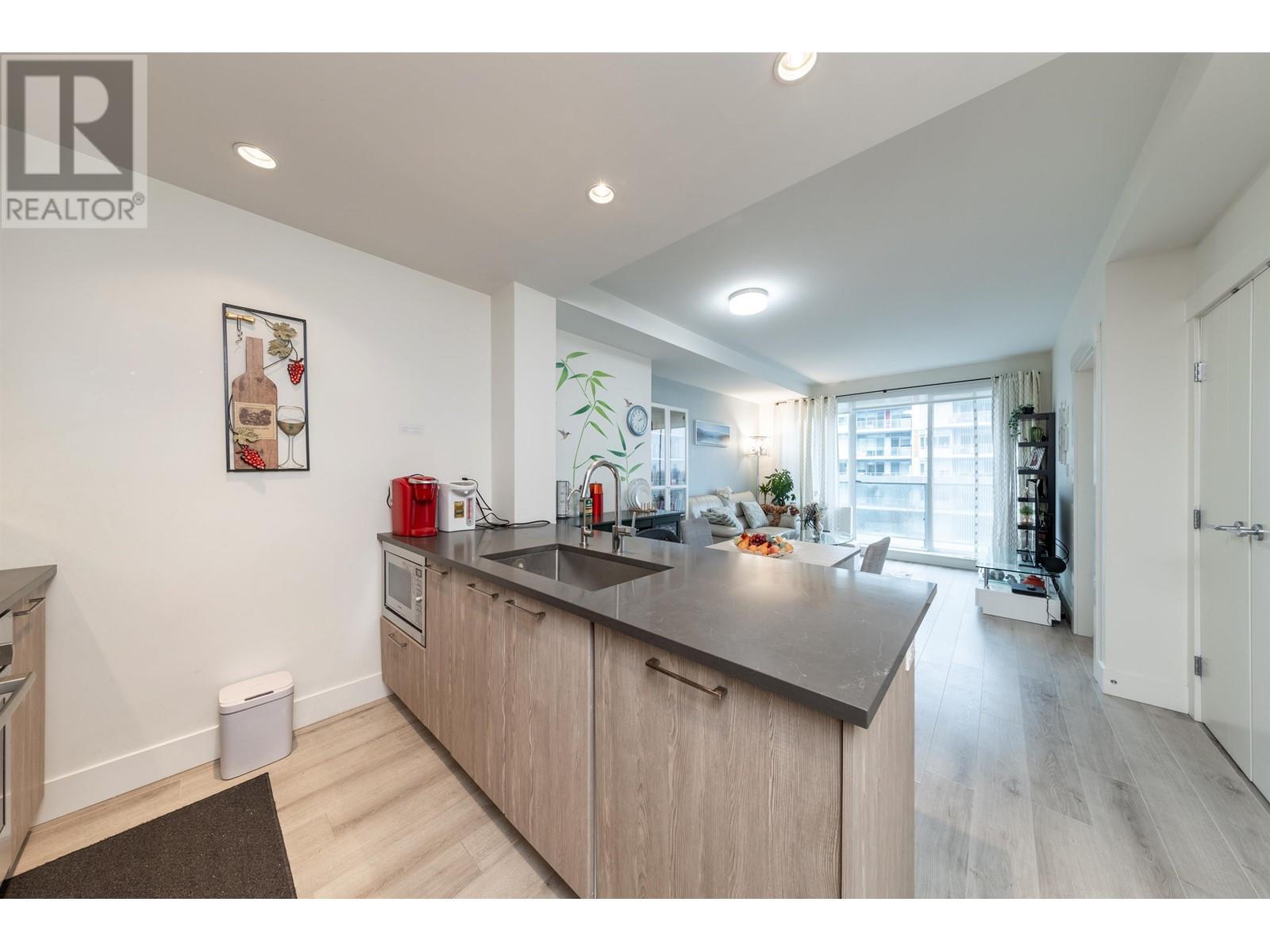 Listing Picture 11 of 33 : 505 10788 NO.5 ROAD, Richmond / 烈治文 - 魯藝地產 Yvonne Lu Group - MLS Medallion Club Member