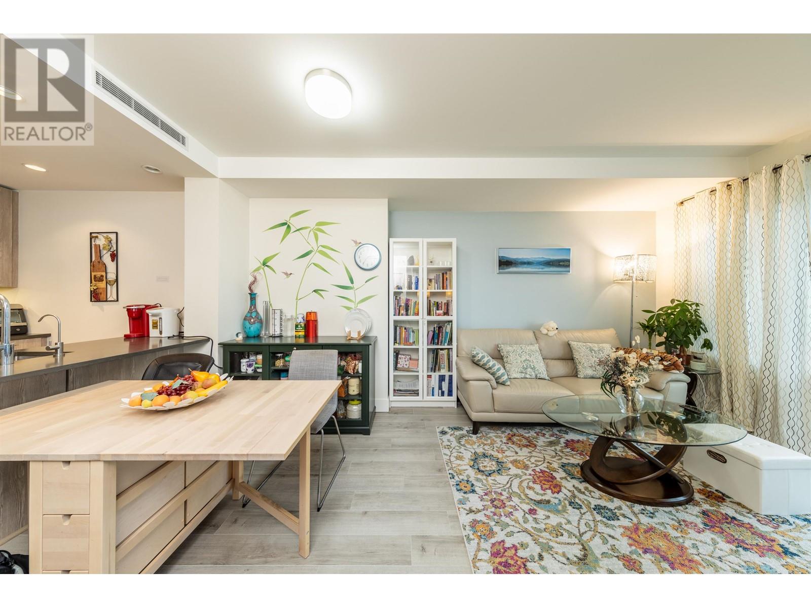 Listing Picture 9 of 33 : 505 10788 NO.5 ROAD, Richmond / 烈治文 - 魯藝地產 Yvonne Lu Group - MLS Medallion Club Member
