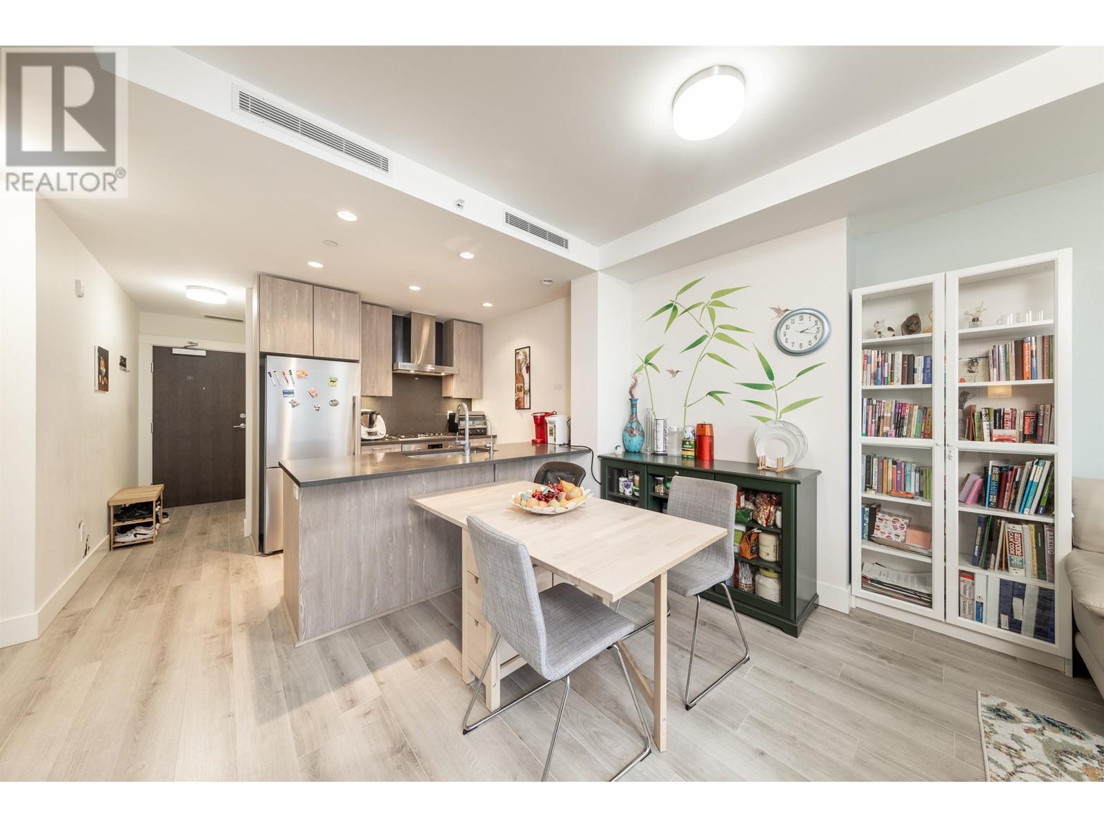 Listing Picture 10 of 33 : 505 10788 NO.5 ROAD, Richmond / 烈治文 - 魯藝地產 Yvonne Lu Group - MLS Medallion Club Member