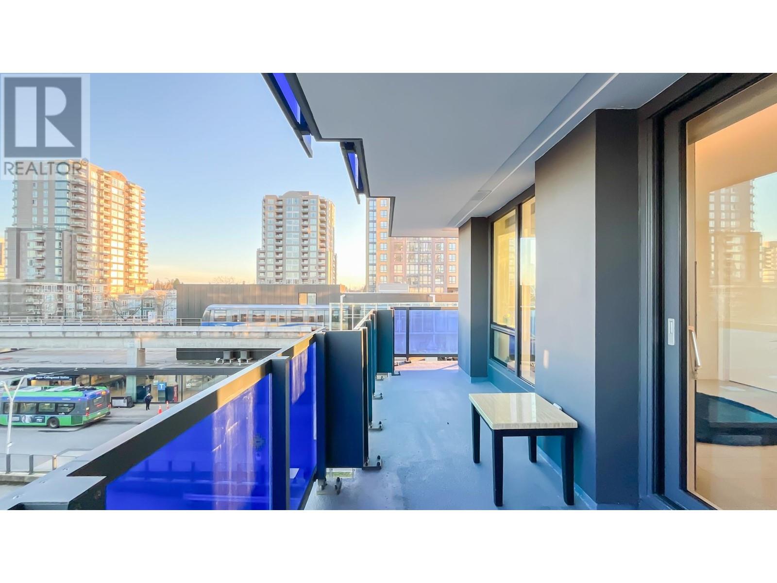 307 5058 Joyce Street, Vancouver, British Columbia  V5R 0J9 - Photo 2 - R2976116