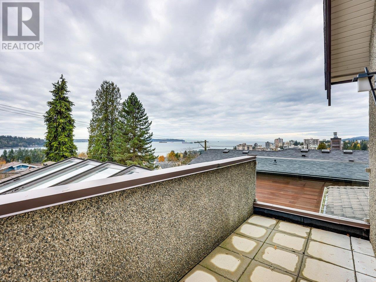 1091 Esquimalt Avenue, West Vancouver, British Columbia  V7T 1J9 - Photo 24 - R2976090