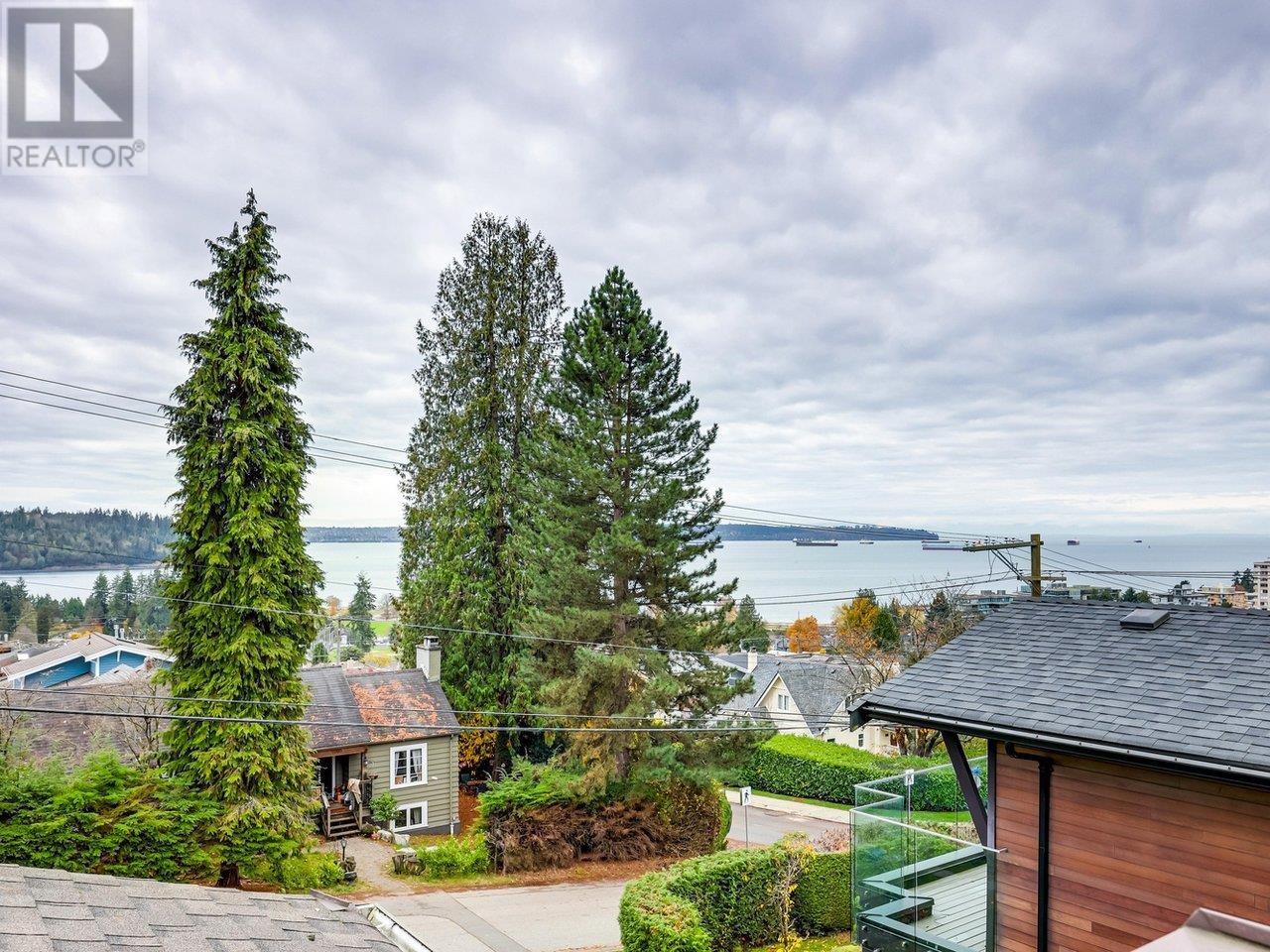 1091 Esquimalt Avenue, West Vancouver, British Columbia  V7T 1J9 - Photo 25 - R2976090