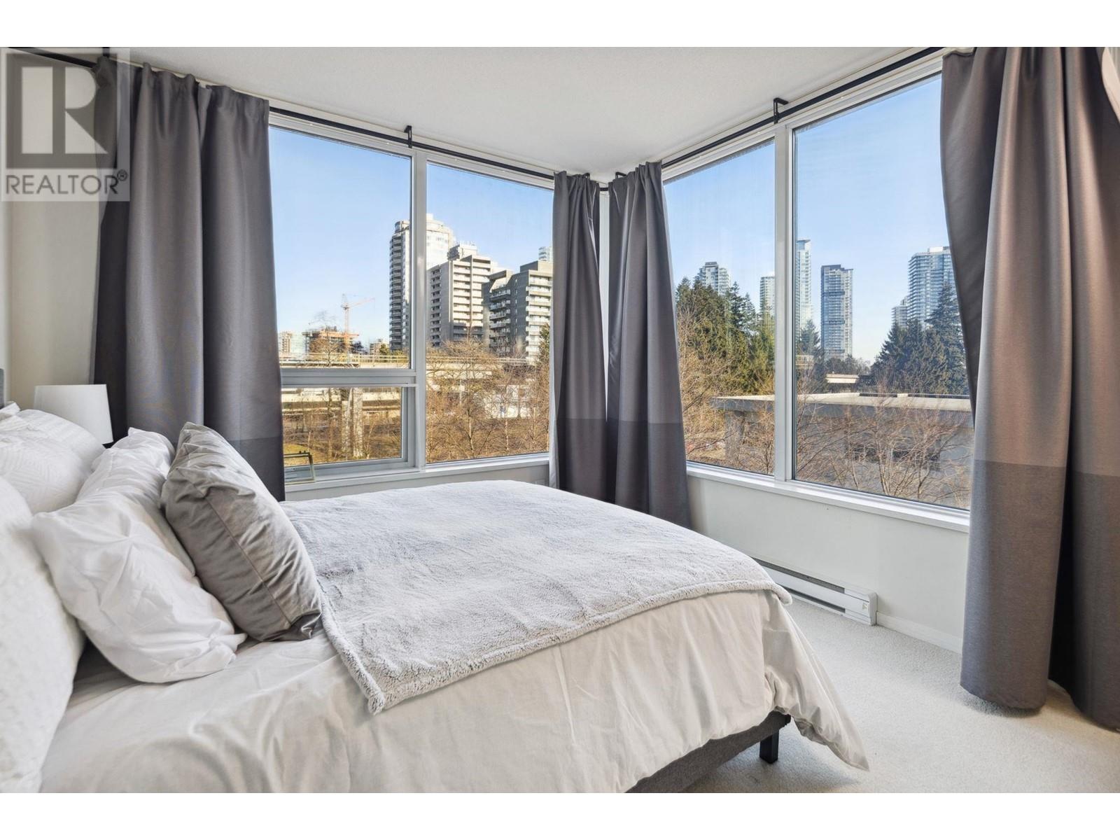 Listing Picture 13 of 26 : 509 6658 DOW AVENUE, Burnaby / 本拿比 - 魯藝地產 Yvonne Lu Group - MLS Medallion Club Member