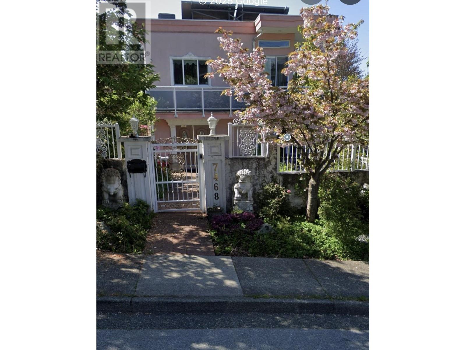 7468 CURTIS STREET, Burnaby, British Columbia