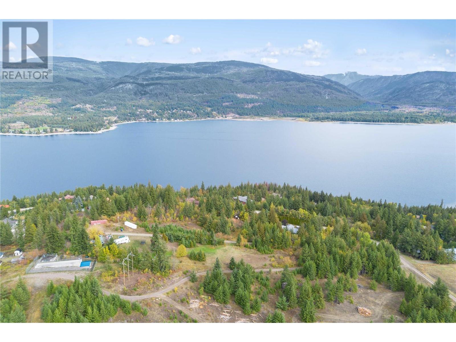 517 Caouette Road, sorrento, British Columbia V0E2W1