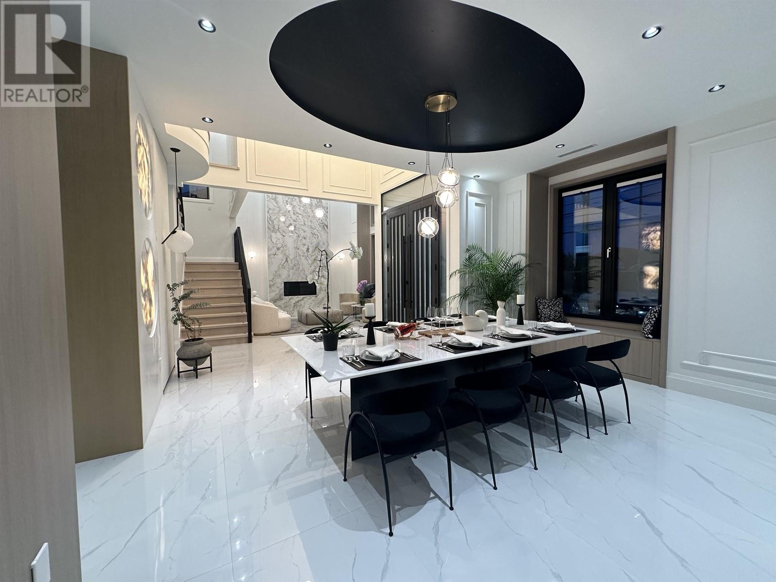 Listing Picture 5 of 23 : 11331 NO. 2 ROAD, Richmond / 烈治文 - 魯藝地產 Yvonne Lu Group - MLS Medallion Club Member