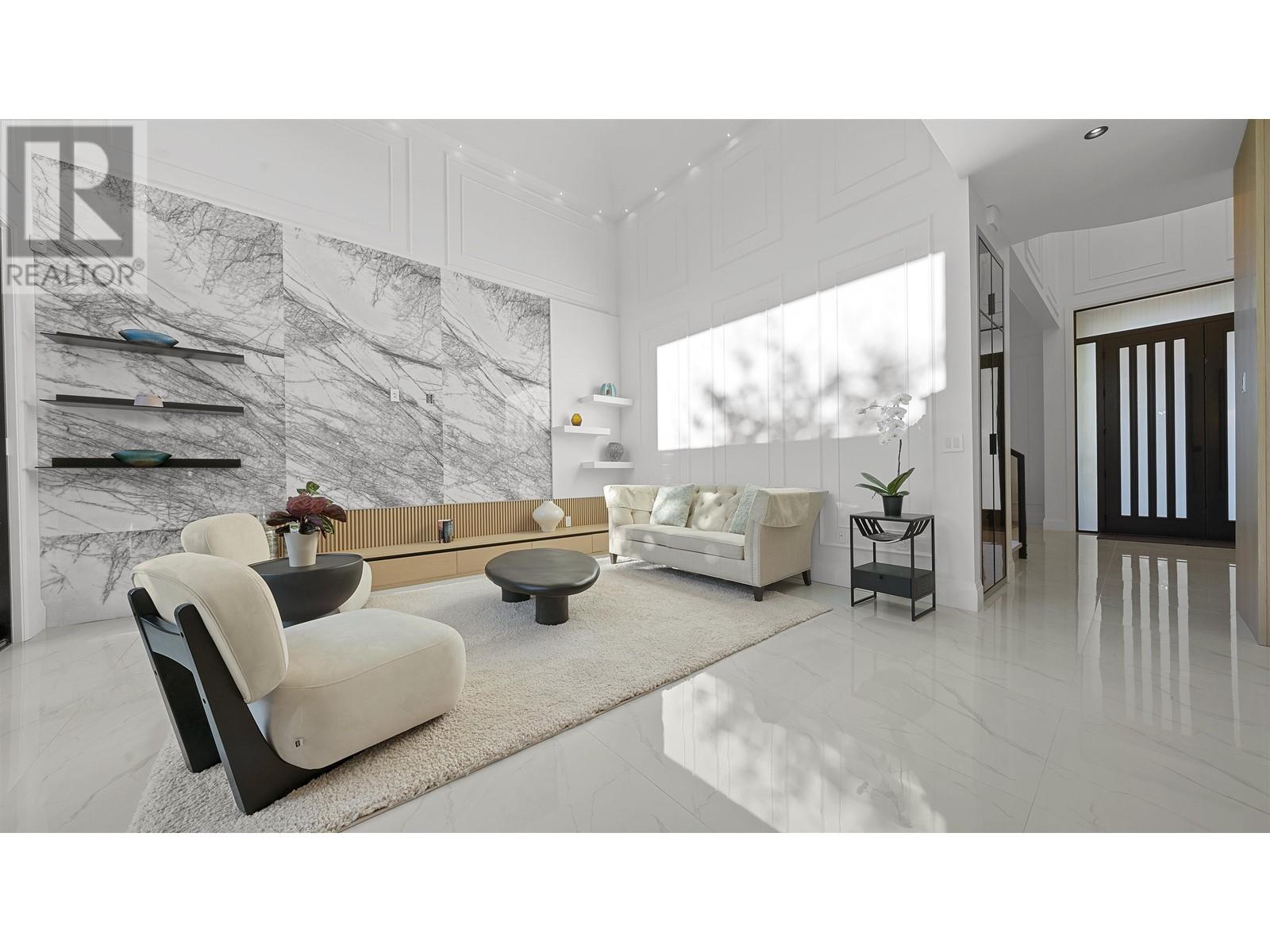 Listing Picture 11 of 23 : 11331 NO. 2 ROAD, Richmond / 烈治文 - 魯藝地產 Yvonne Lu Group - MLS Medallion Club Member