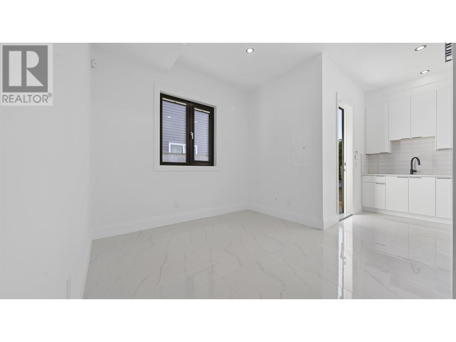 Listing Picture 18 of 23 : 11331 NO. 2 ROAD, Richmond / 烈治文 - 魯藝地產 Yvonne Lu Group - MLS Medallion Club Member