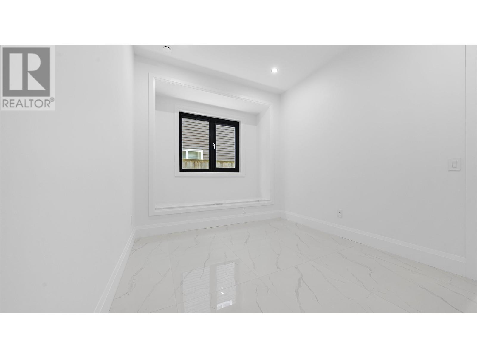 Listing Picture 19 of 23 : 11331 NO. 2 ROAD, Richmond / 烈治文 - 魯藝地產 Yvonne Lu Group - MLS Medallion Club Member