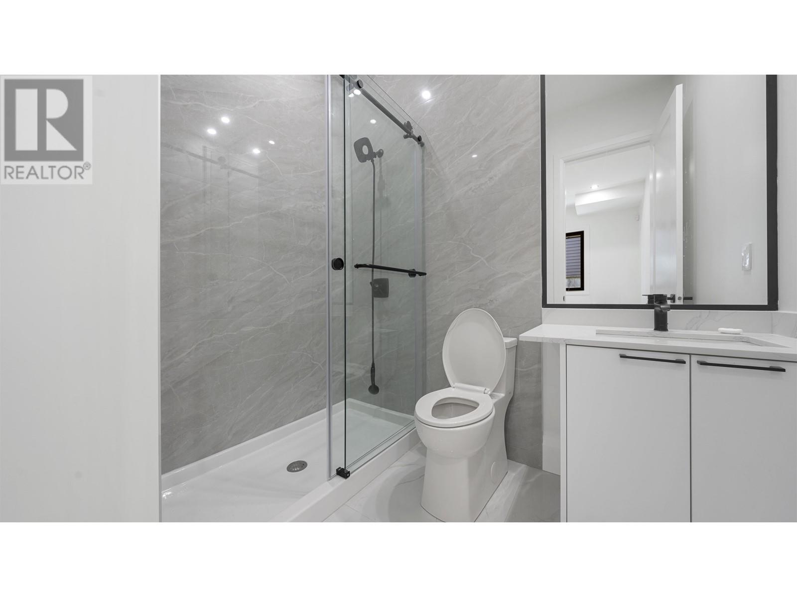 Listing Picture 20 of 23 : 11331 NO. 2 ROAD, Richmond / 烈治文 - 魯藝地產 Yvonne Lu Group - MLS Medallion Club Member