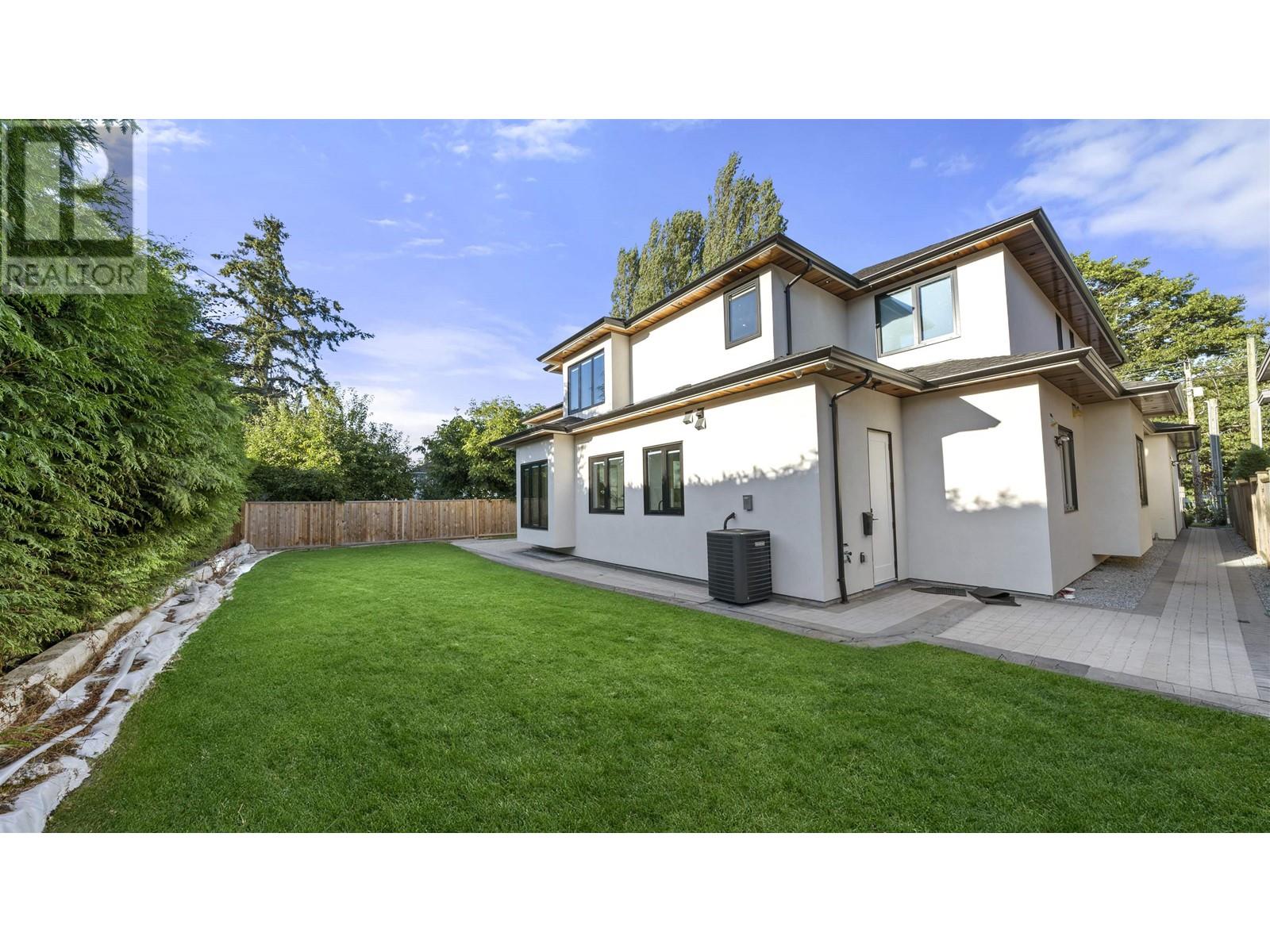 Listing Picture 22 of 23 : 11331 NO. 2 ROAD, Richmond / 烈治文 - 魯藝地產 Yvonne Lu Group - MLS Medallion Club Member