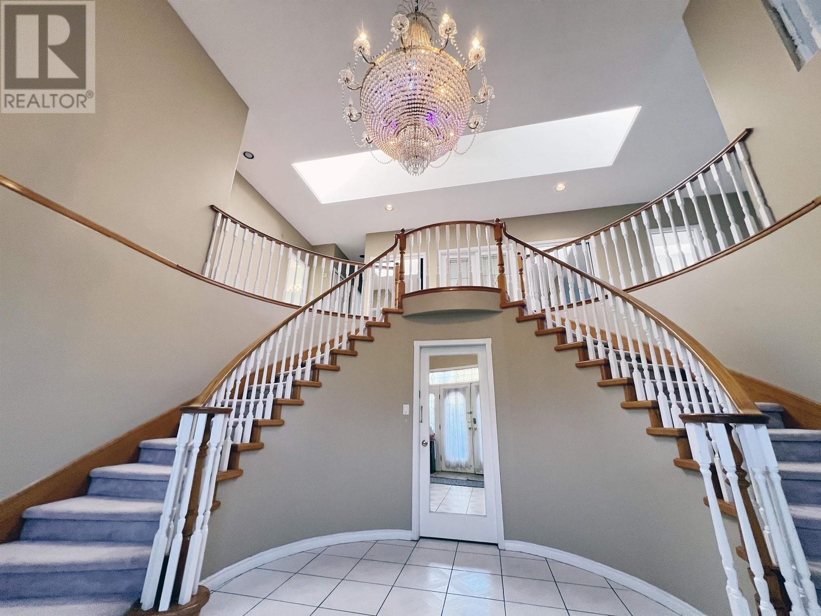 11240 Granville Avenue, Richmond, British Columbia  V6Y 1R6 - Photo 2 - R2975974
