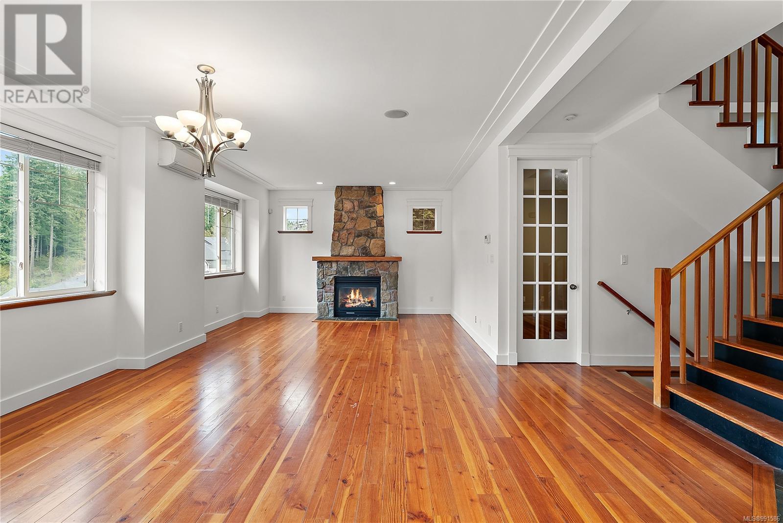 Property at 3456 Auburn Crt image 2