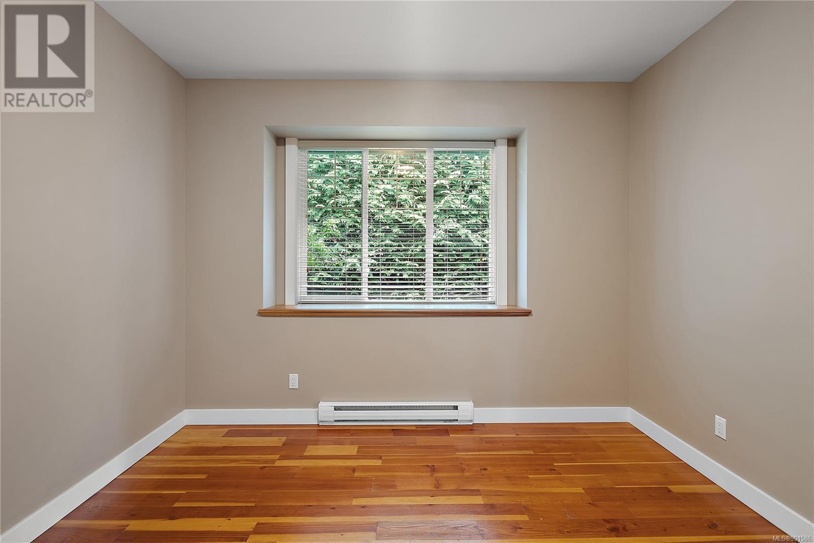 Property at 3456 Auburn Crt image 5