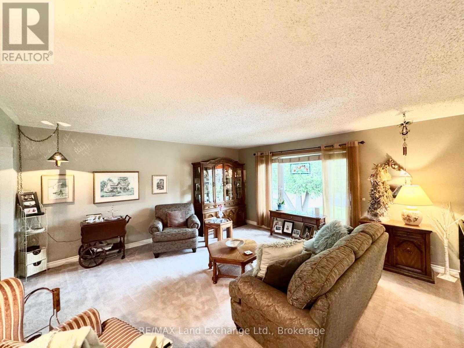 34 Archibald Place, Saugeen Shores, Ontario  N0H 2L0 - Photo 6 - X12011818