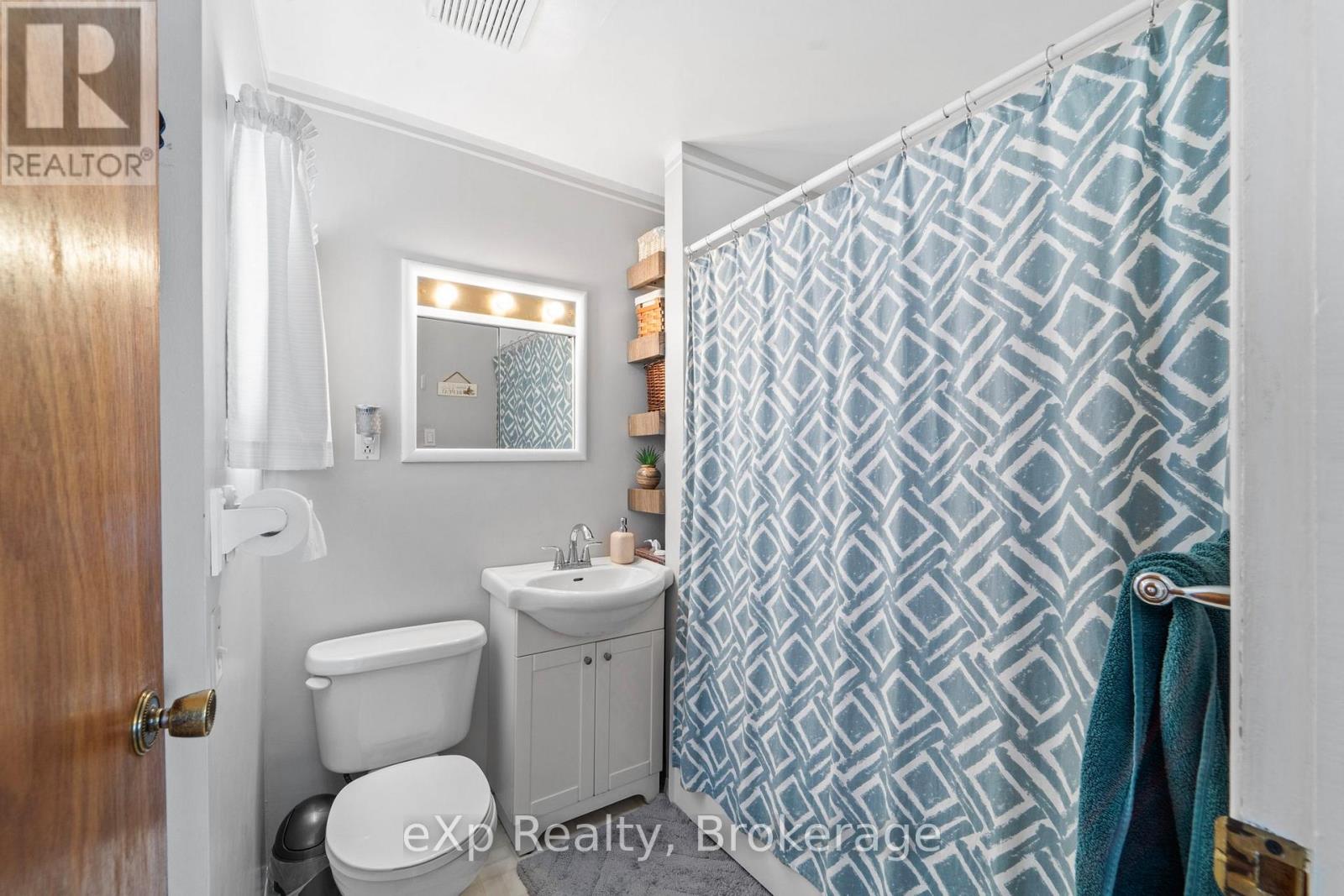 84322 Mcnabb Line, Huron East, Ontario  N0G 1H0 - Photo 15 - X12011826